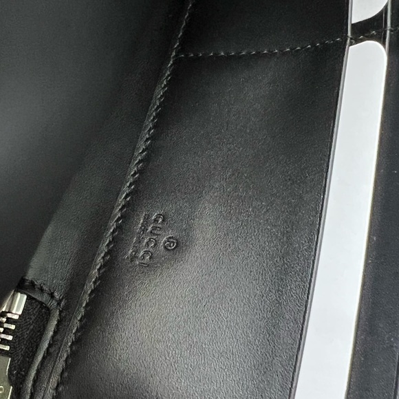 New GUCCI GG Supreme Monogram Kingsnake Zip Around Wallet in Black and Grey. - Picture 5 of 10